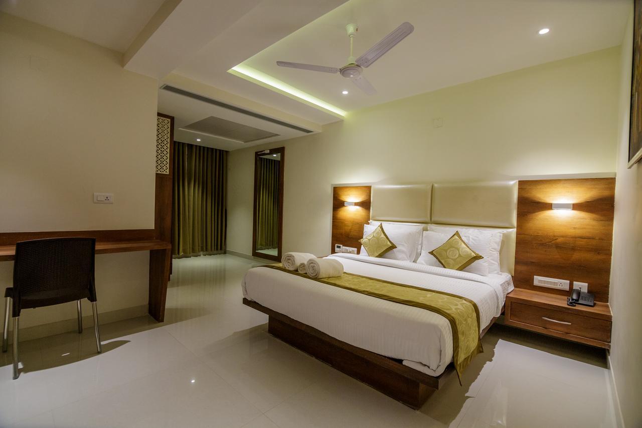 Hotel Tranquil Манипала Экстерьер фото